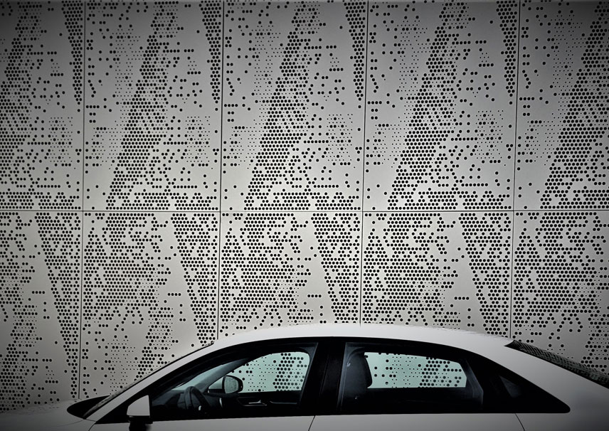 Mesh Perfore Panel
